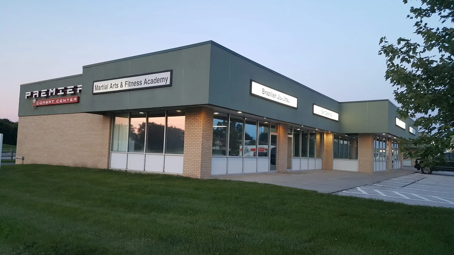 Premier Combat Center - Image 3
